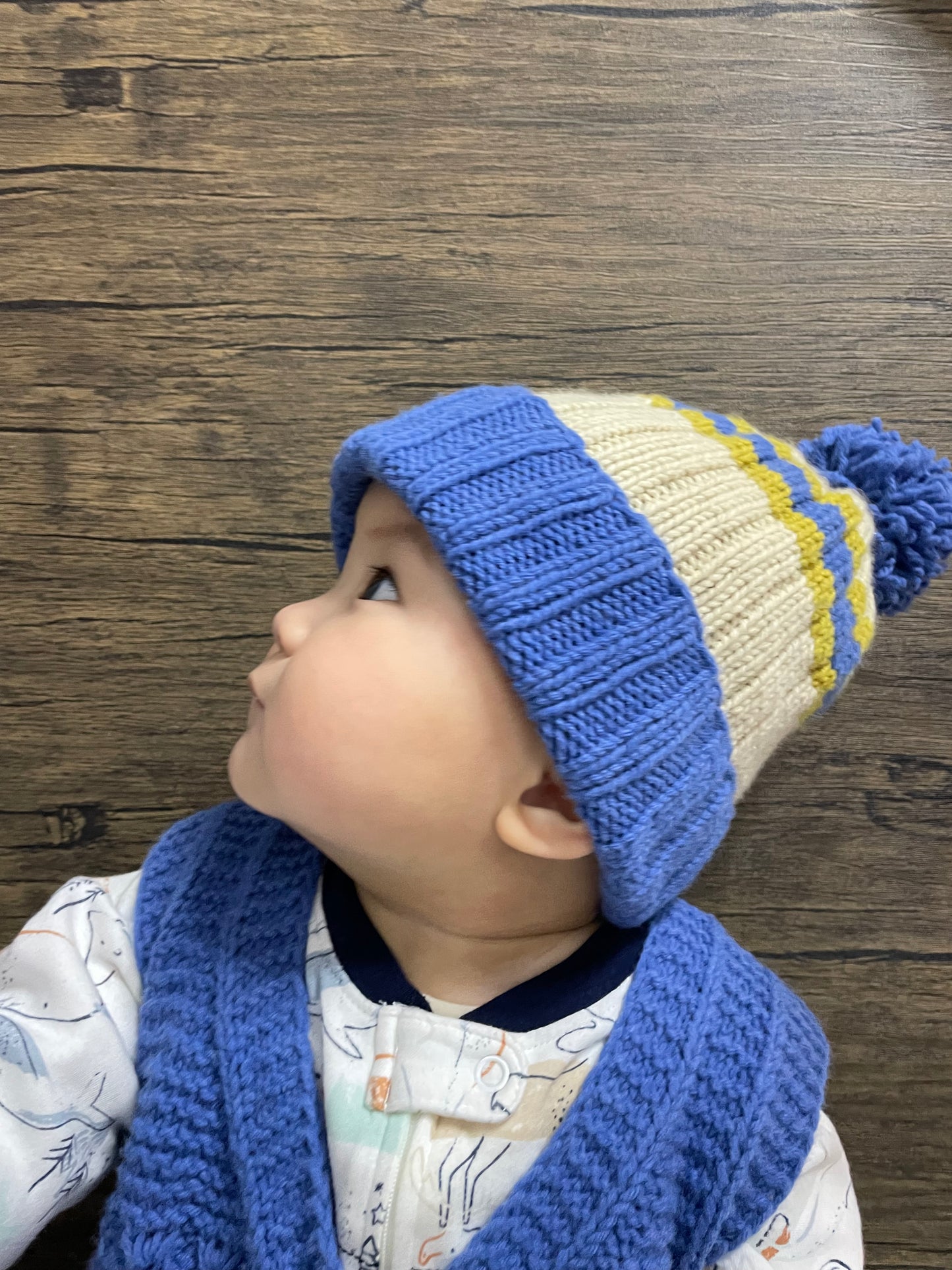 Happy planet hat (up to 7 years old )
