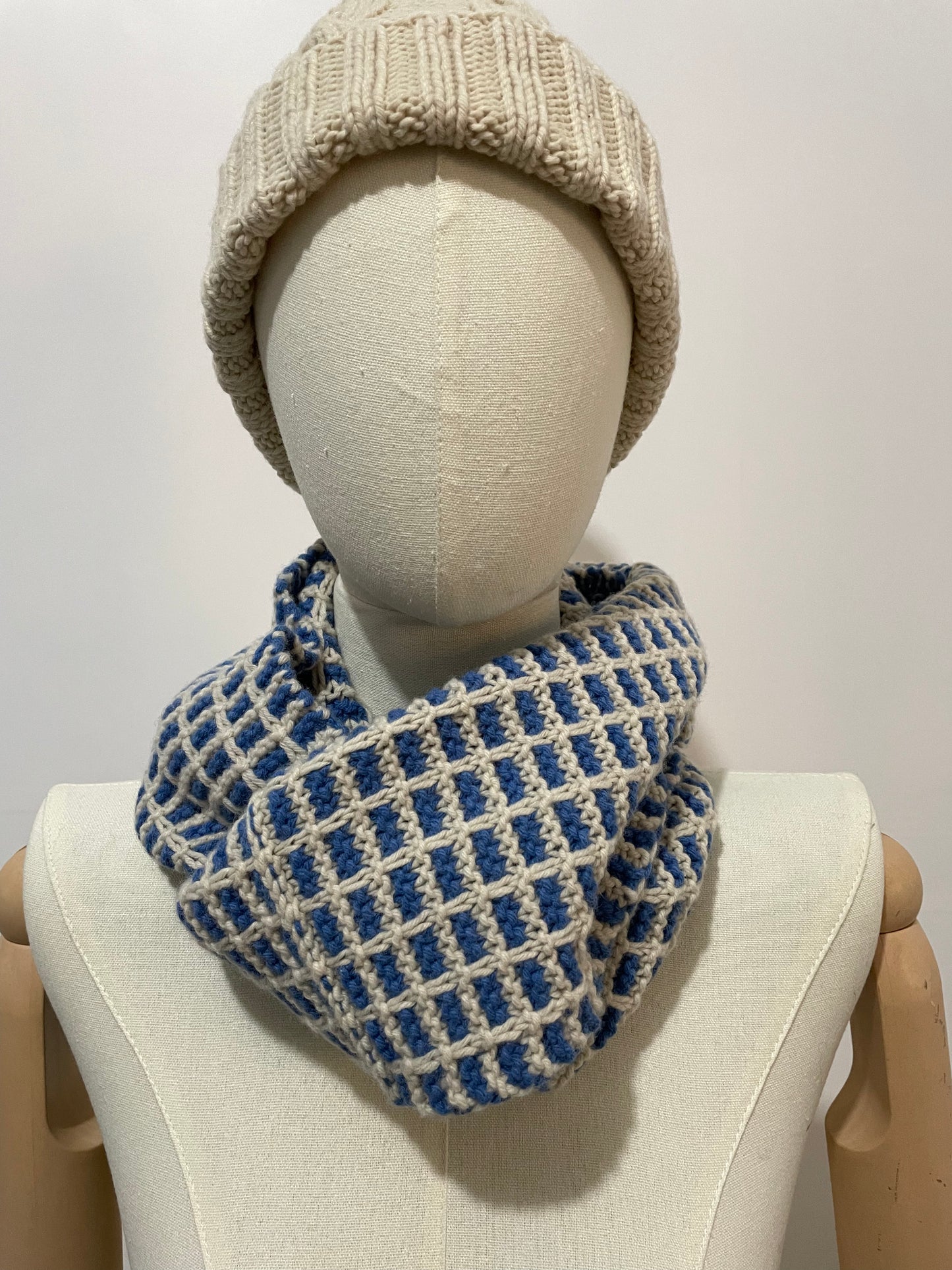 black and white plaid scarf