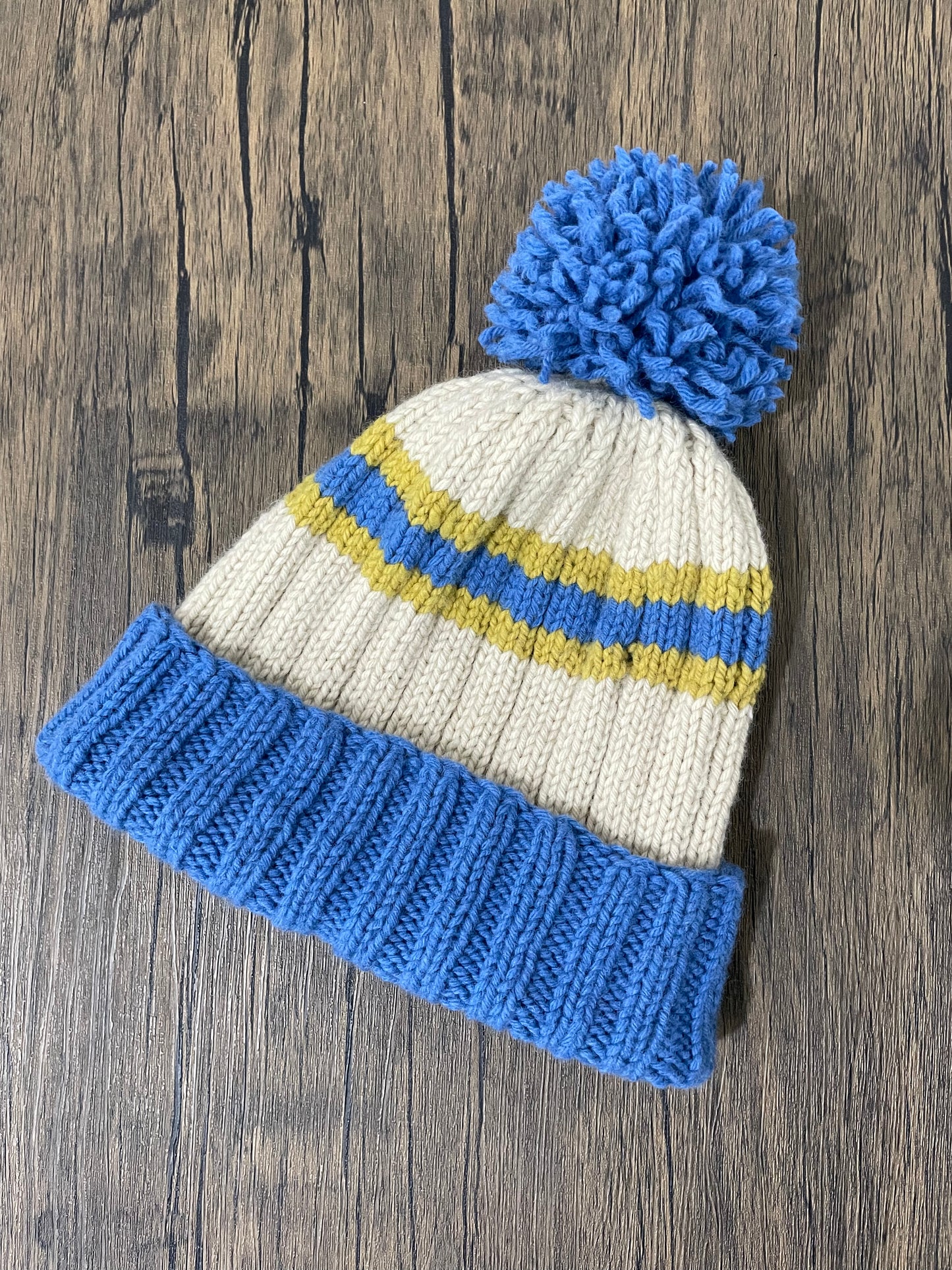 Happy planet hat (up to 7 years old )