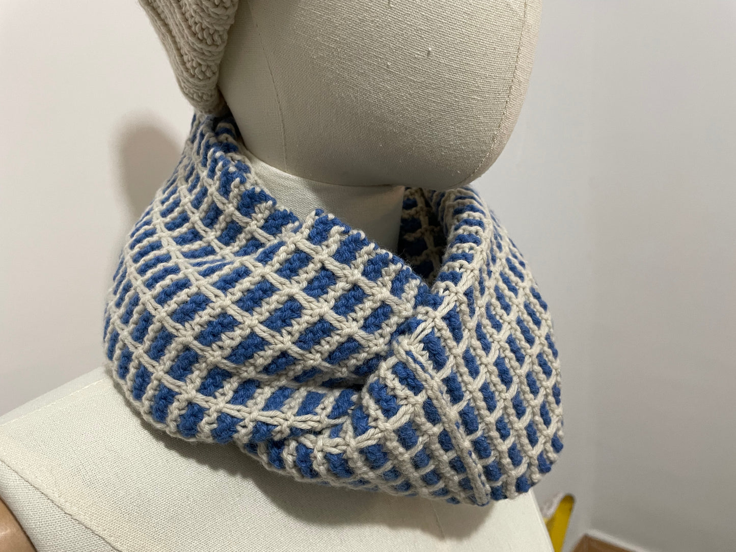 black and white plaid scarf