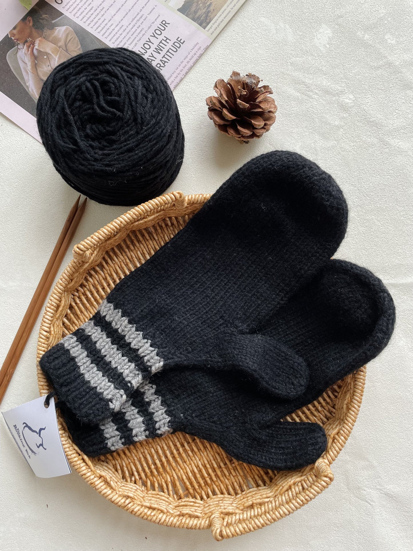 Soom Mittens